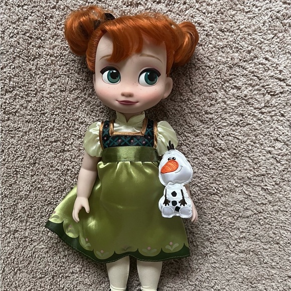 Disney Animators Collector Anna Doll with Olaf Plush - Picture 1 of 3